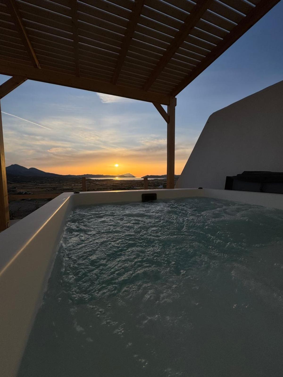 Bayview Villa With Jaccuzi - Milos Zefiría Kültér fotó